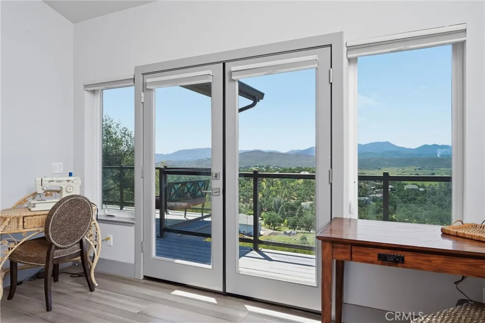 20069 Honey Hill Hidden Valley Lake, CA 95467