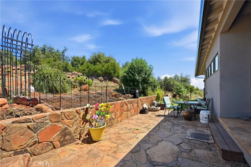 20069 Honey Hill Hidden Valley Lake, CA 95467