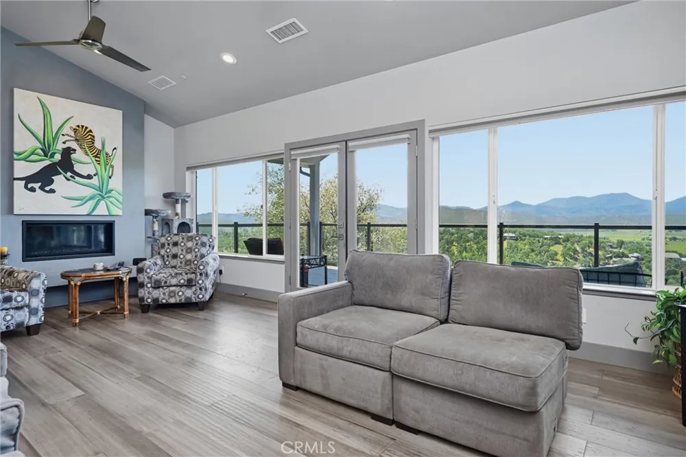 20069 Honey Hill Hidden Valley Lake, CA 95467