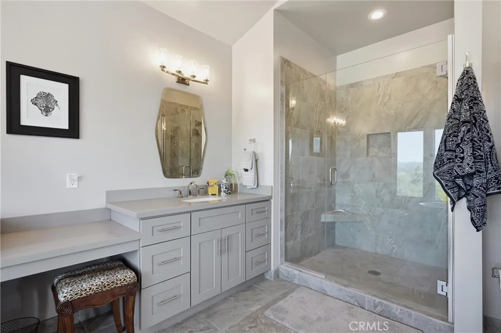 20069 Honey Hill Hidden Valley Lake, CA 95467