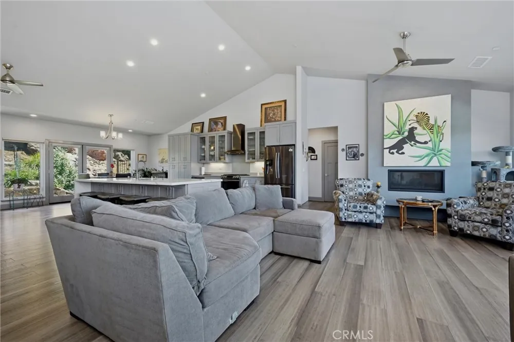 20069 Honey Hill Hidden Valley Lake, CA 95467