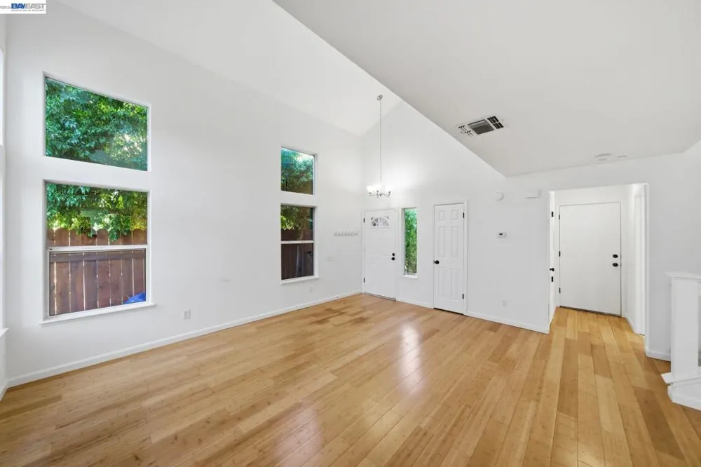 227 Clearpointe Drive Vallejo, CA 94591