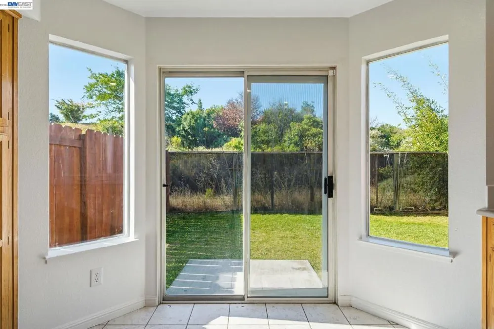 227 Clearpointe Drive Vallejo, CA 94591
