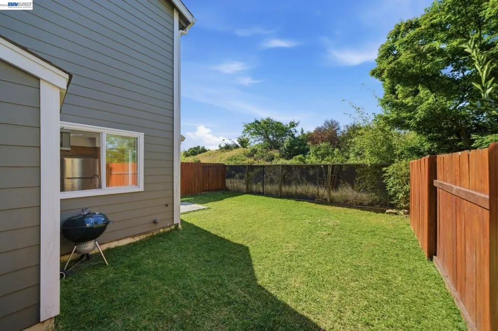 227 Clearpointe Drive Vallejo, CA 94591