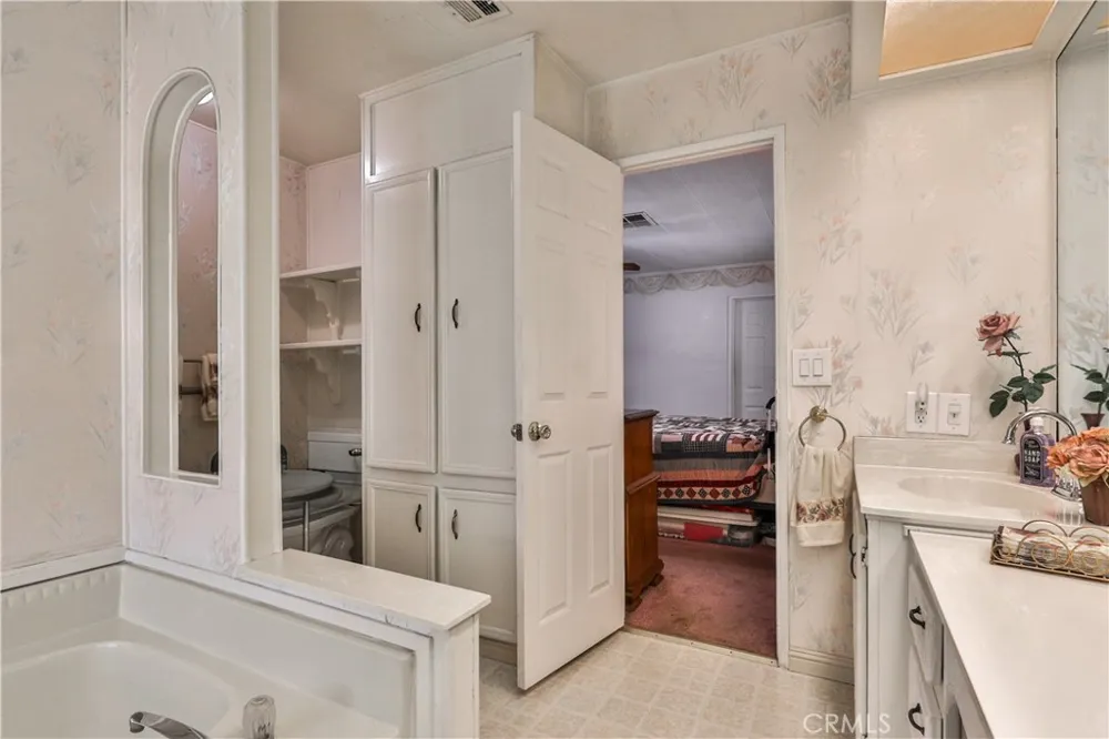 929 E Foothill Boulevard #52 Upland, CA 91786