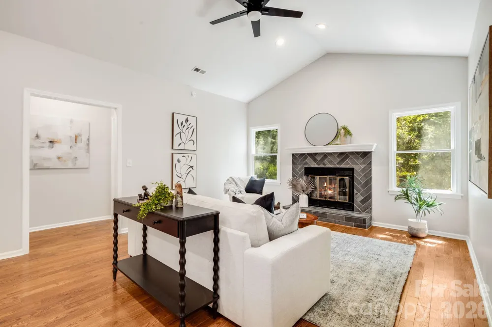 132 Fox Cross Drive Brevard, NC 28712