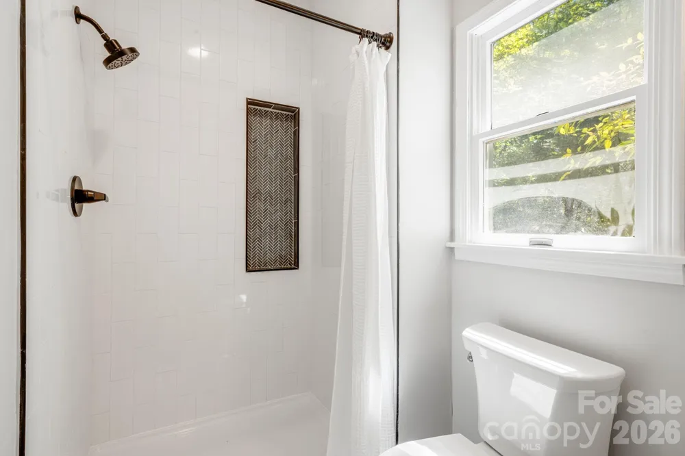 132 Fox Cross Drive Brevard, NC 28712