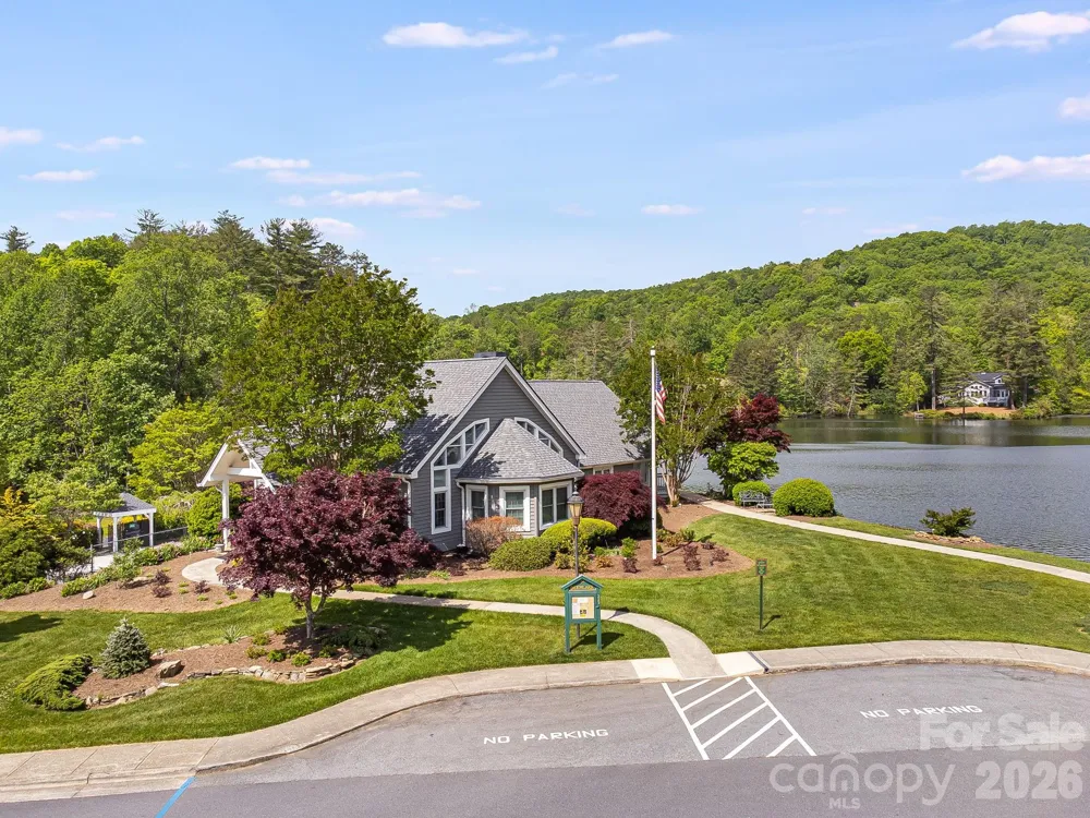 132 Fox Cross Drive Brevard, NC 28712