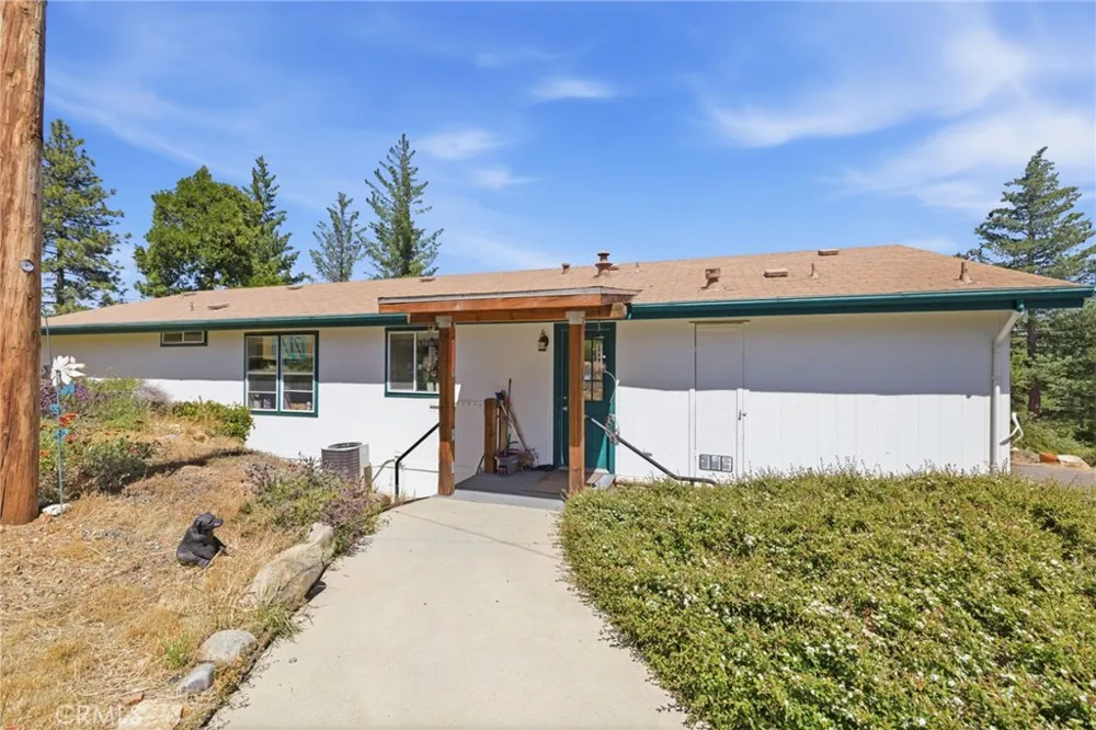 21552 Sprague W Groveland, CA 95321