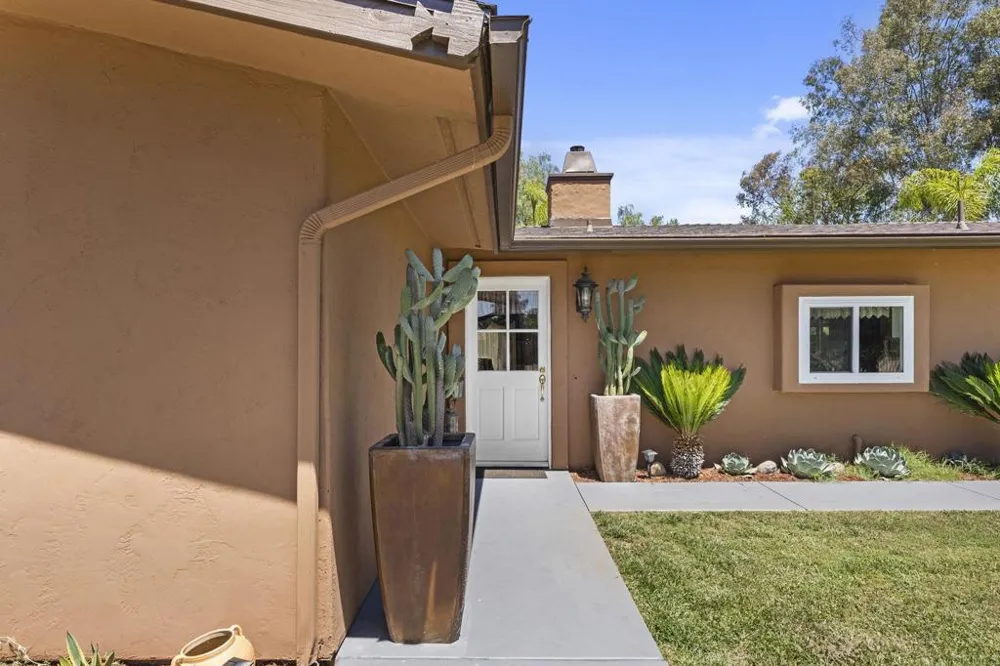 30265 Miller Road Valley Center, CA 92082
