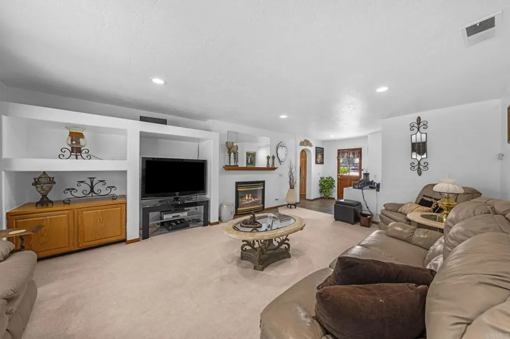 30265 Miller Road Valley Center, CA 92082