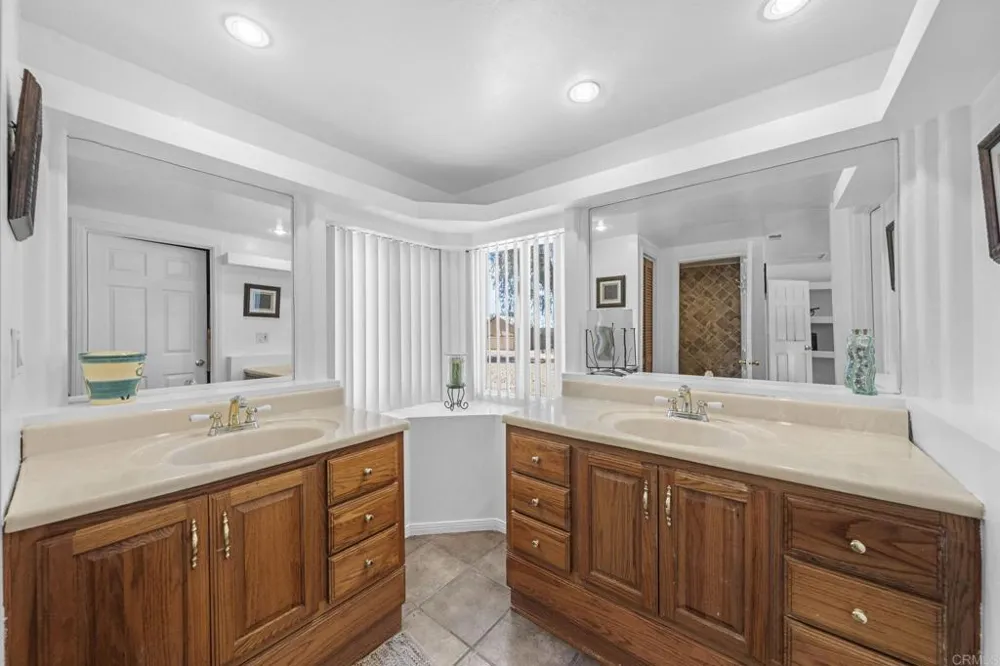 30265 Miller Road Valley Center, CA 92082