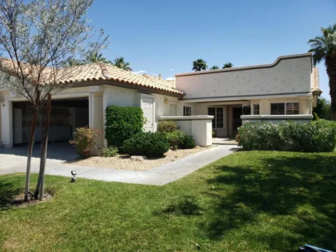 136 Desert Falls Drive E
