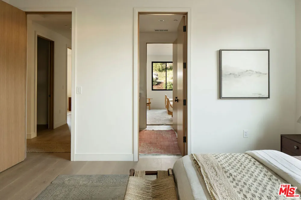 3458 Monterosa Drive Altadena, CA 91001