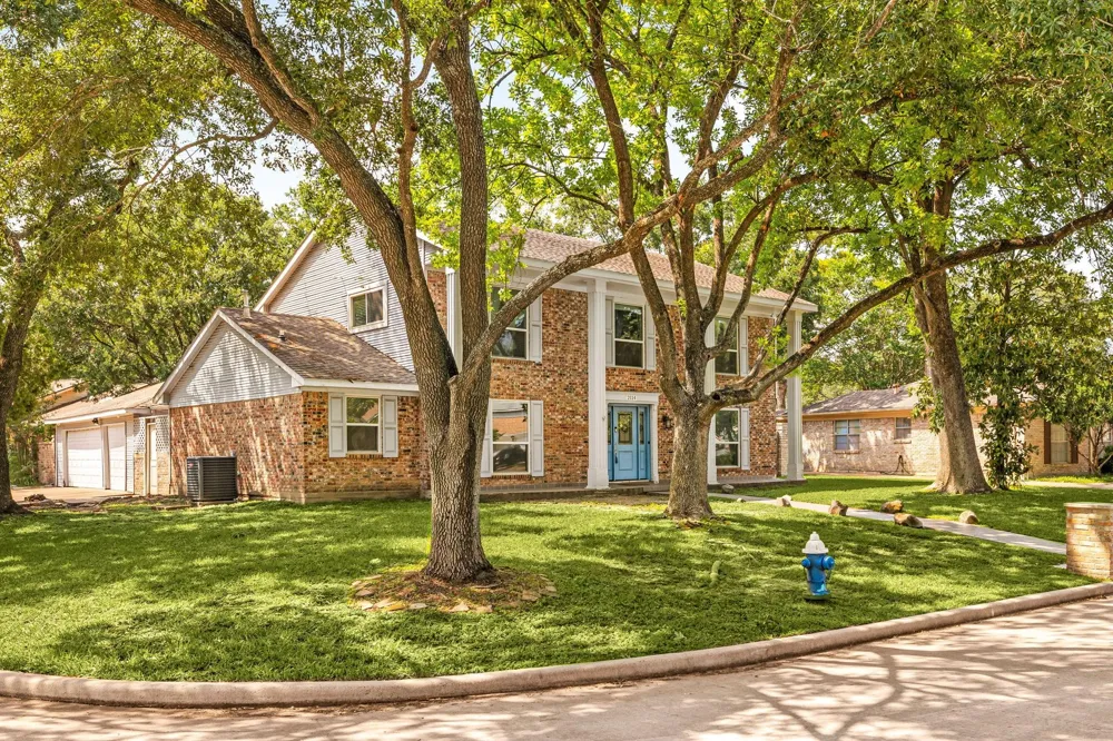 2114 Briargreen Drive Houston, TX 77077