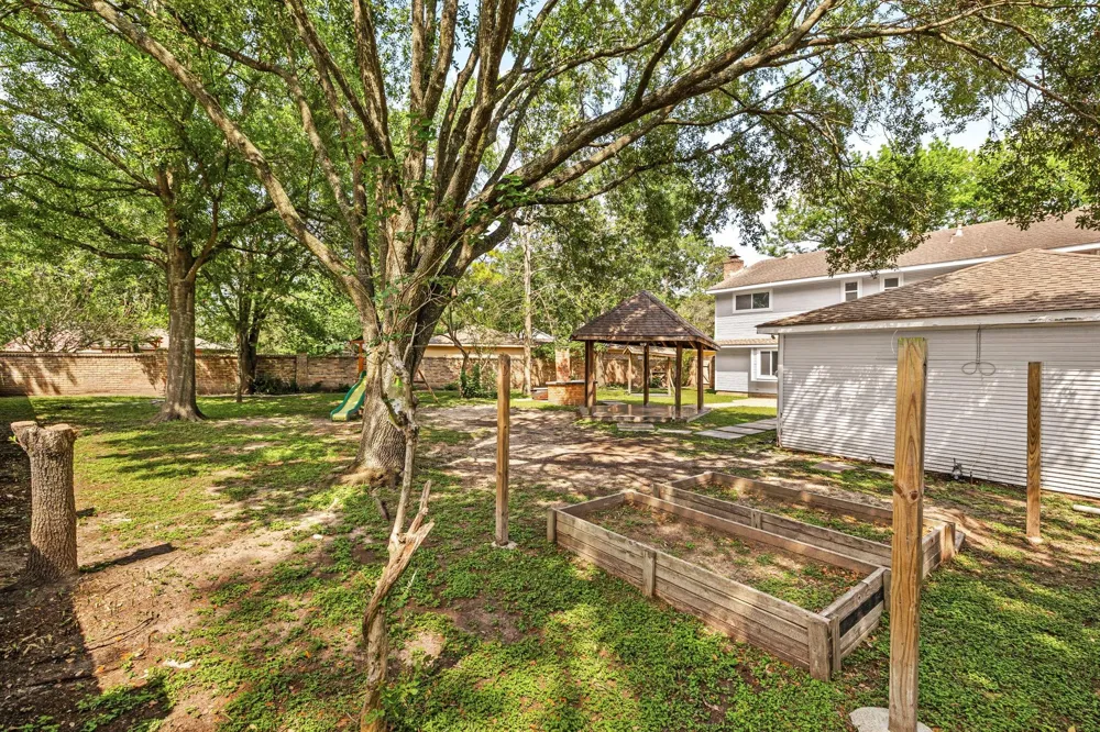 2114 Briargreen Drive Houston, TX 77077