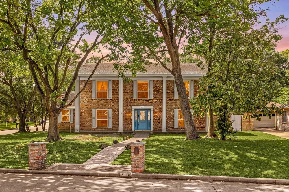 2114 Briargreen Drive Houston, TX 77077