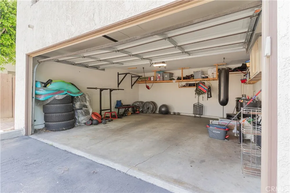 19052 E Country Orange, CA 92869