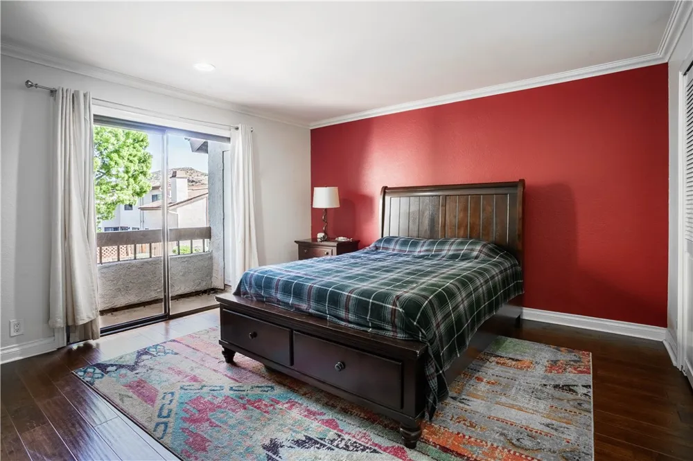 19052 E Country Orange, CA 92869