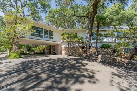 925 Knob Hill Road