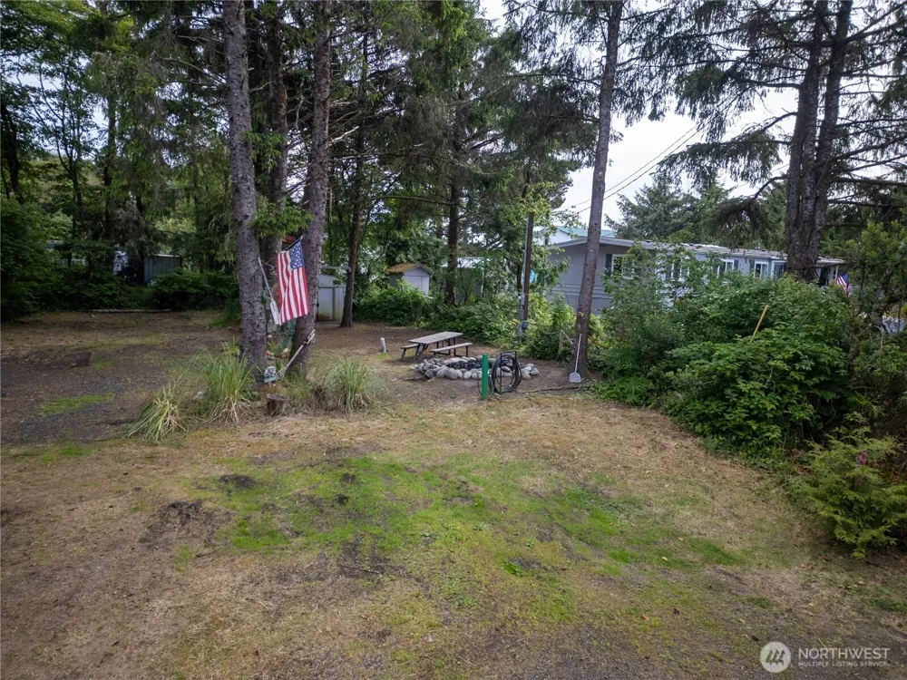 21 Lakeside Drive Copalis Beach, WA 98535