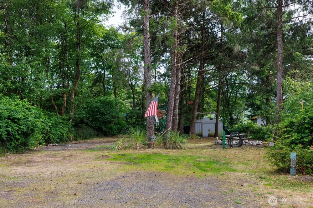 21 Lakeside Drive Copalis Beach, WA 98535