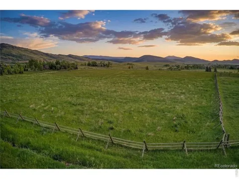 4930 Caribou Springs Trail