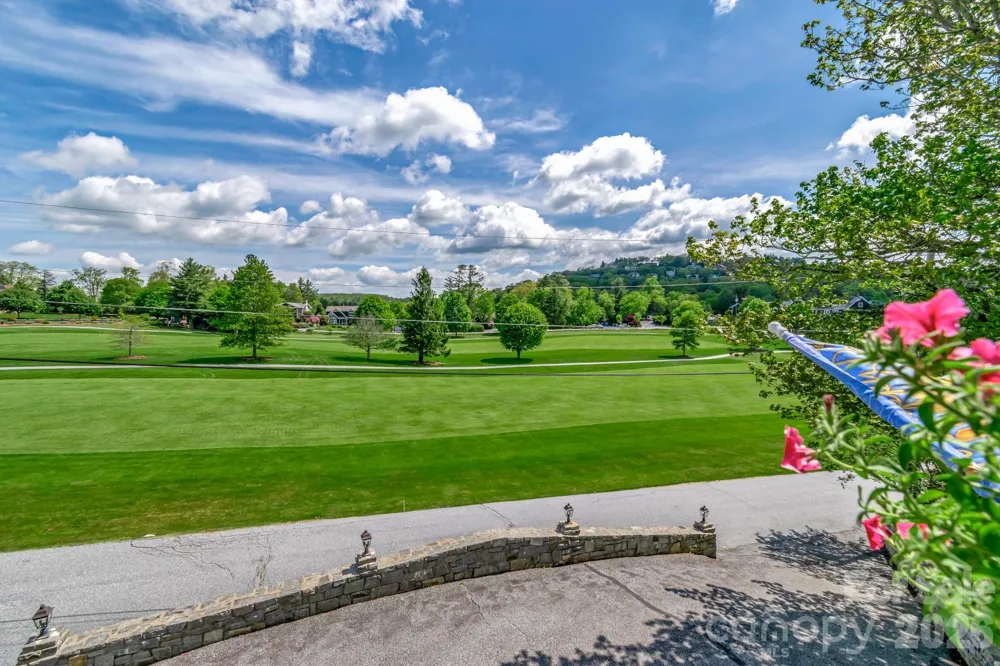 195 Fairway Lane Blowing Rock, NC 28605