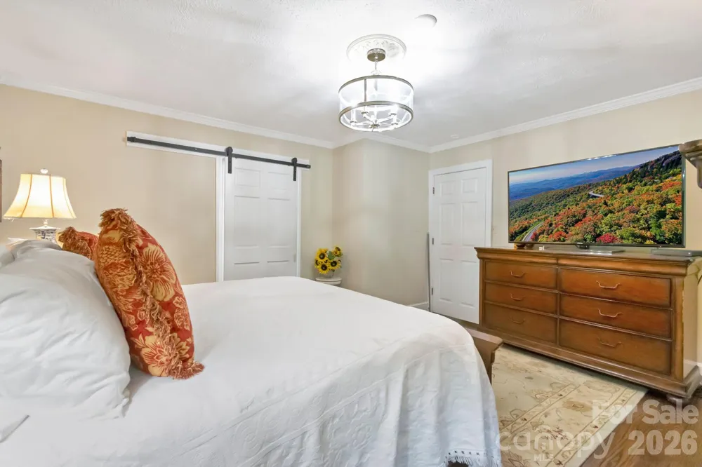 195 Fairway Lane Blowing Rock, NC 28605