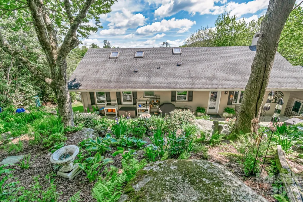 195 Fairway Lane Blowing Rock, NC 28605