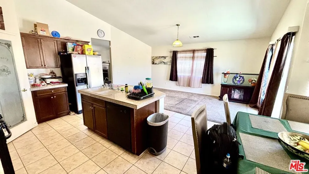 14224 Savanna Street Adelanto, CA 92301