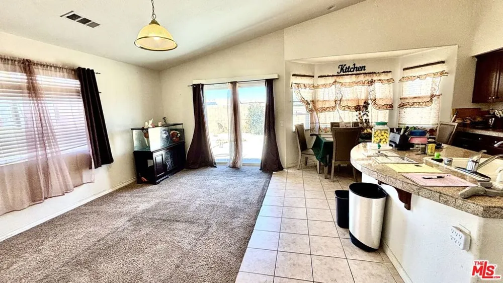 14224 Savanna Street Adelanto, CA 92301