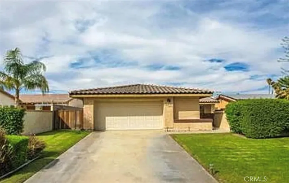 76946 Kentucky Palm Desert, CA 92211