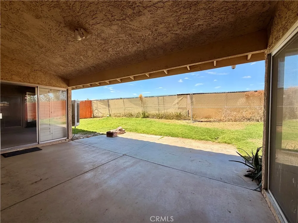 76946 Kentucky Palm Desert, CA 92211
