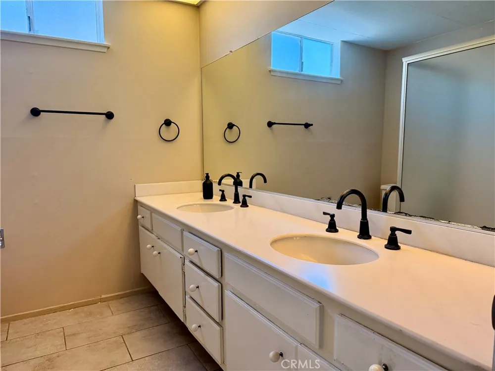 76946 Kentucky Palm Desert, CA 92211