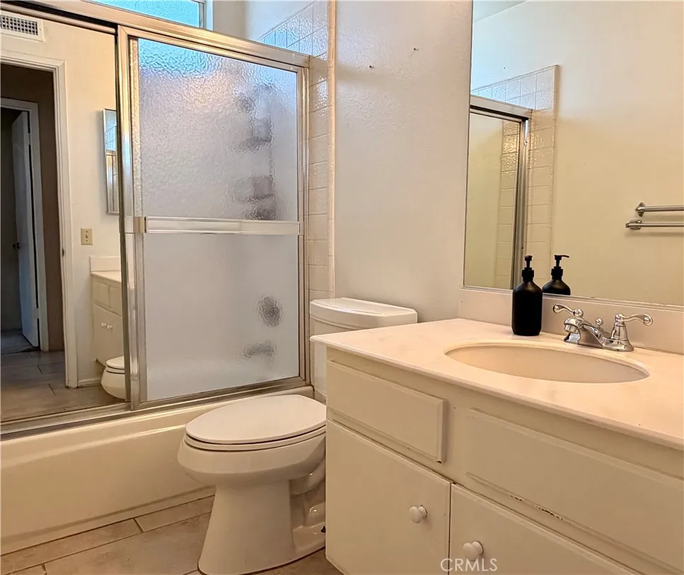 76946 Kentucky Palm Desert, CA 92211