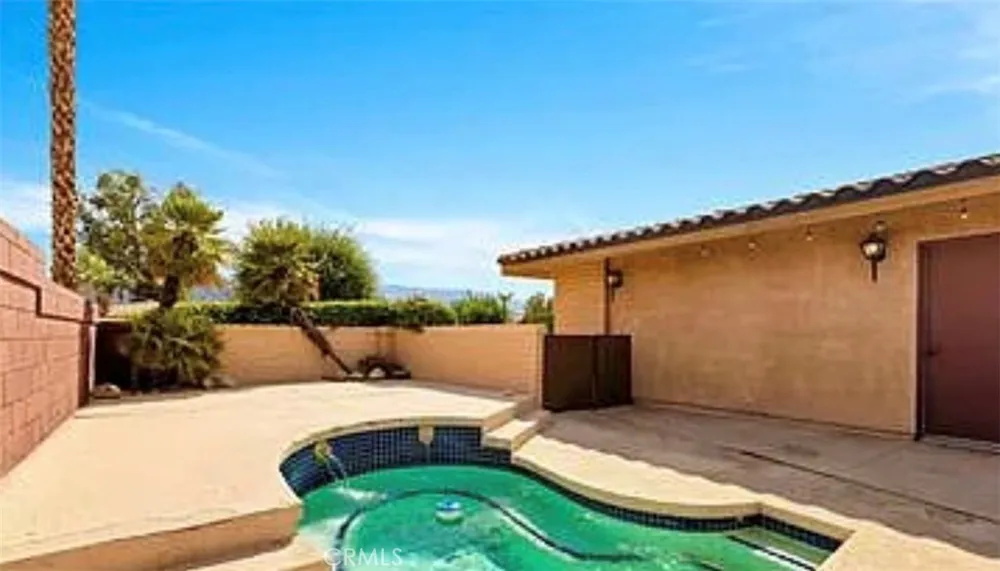 76946 Kentucky Palm Desert, CA 92211