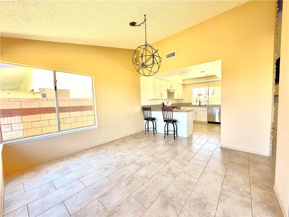 76946 Kentucky Palm Desert, CA 92211