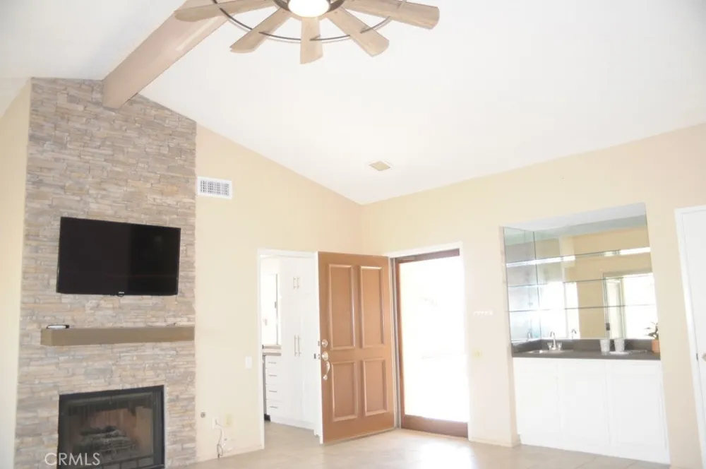76946 Kentucky Palm Desert, CA 92211