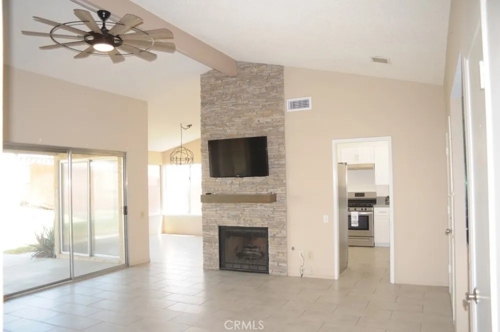 76946 Kentucky Palm Desert, CA 92211