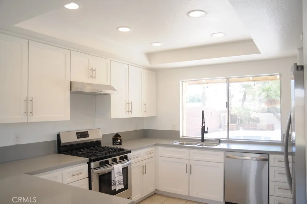 76946 Kentucky Palm Desert, CA 92211