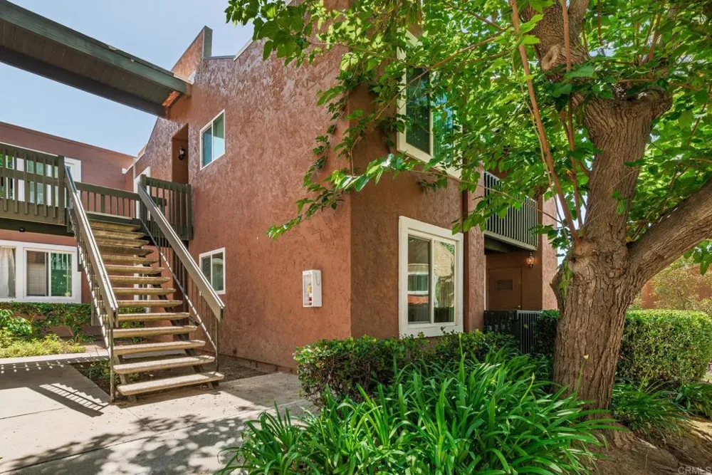 17141 W Bernardo Dr #105 San Diego, CA 92127