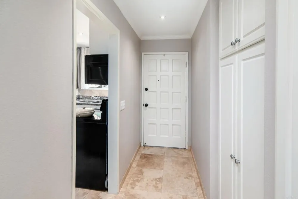 17141 W Bernardo Dr #105 San Diego, CA 92127
