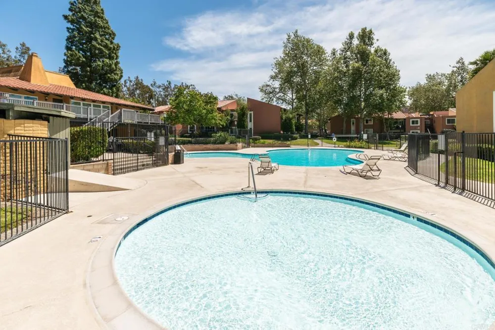 17141 W Bernardo Dr #105 San Diego, CA 92127