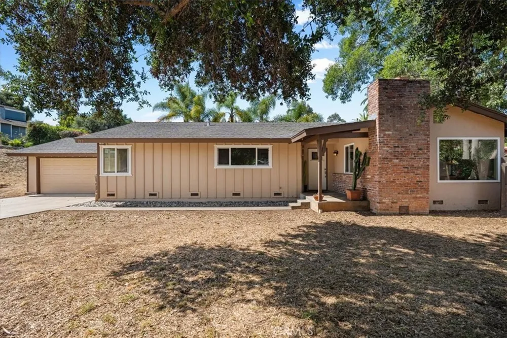 213 Beaumont Vista, CA 92084