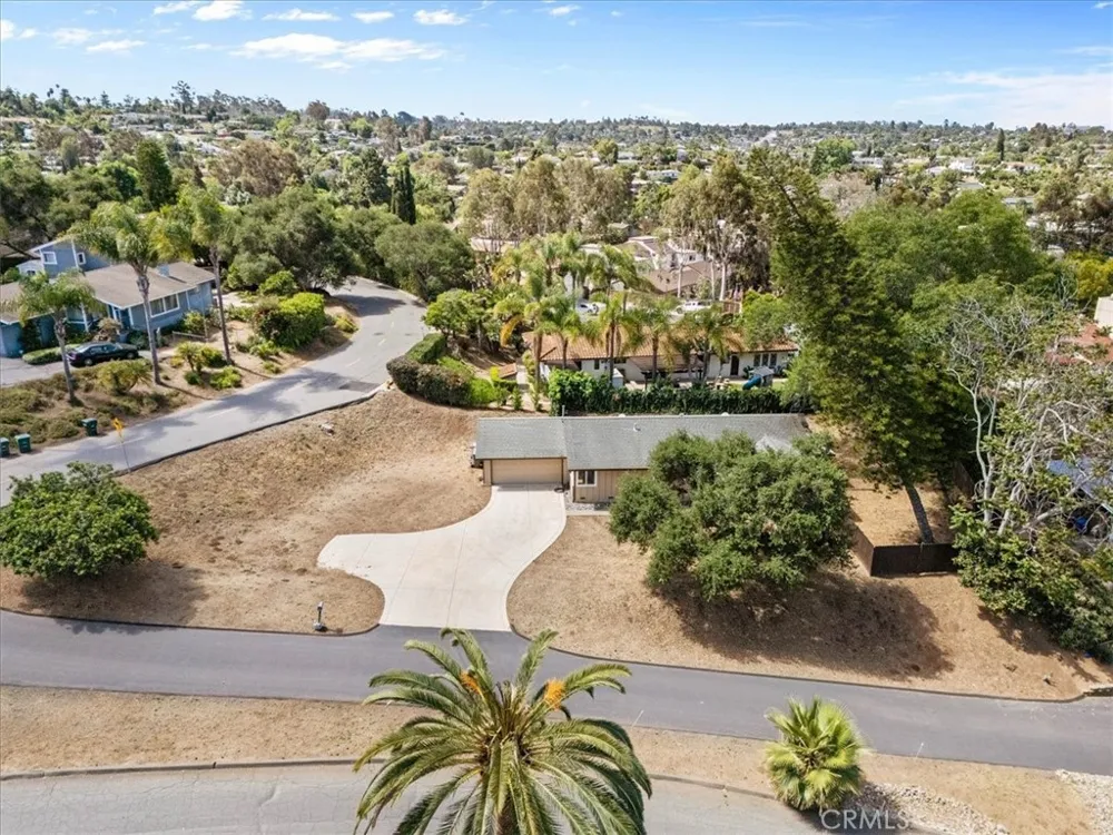 213 Beaumont Vista, CA 92084