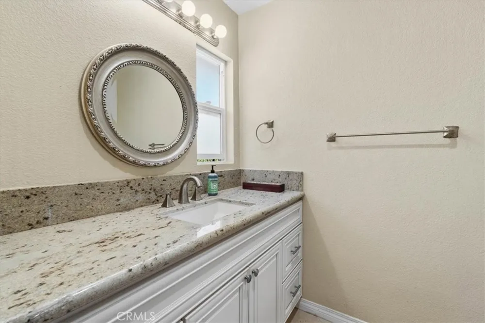 213 Beaumont Vista, CA 92084