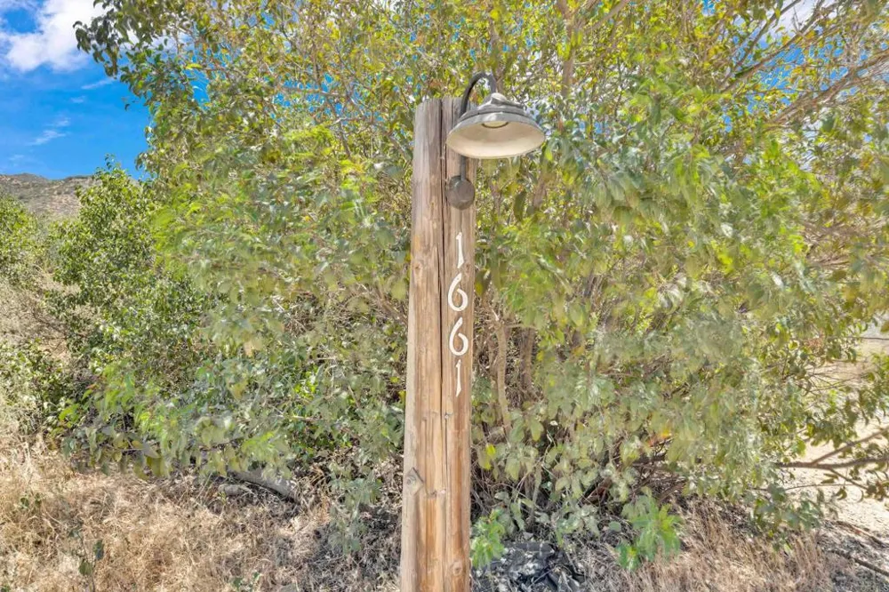 1661 Barrett Lake Road Dulzura, CA 91917