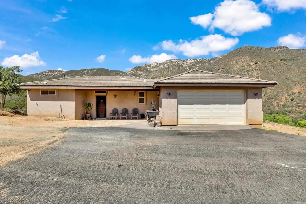 1661 Barrett Lake Road Dulzura, CA 91917
