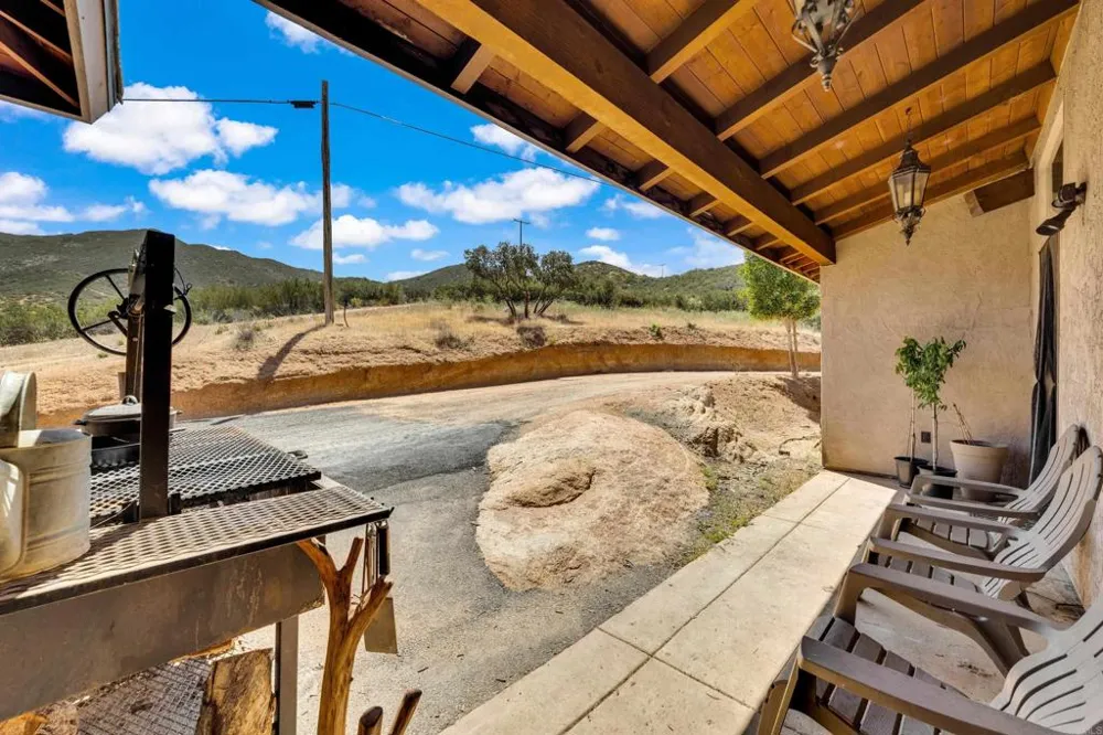 1661 Barrett Lake Road Dulzura, CA 91917